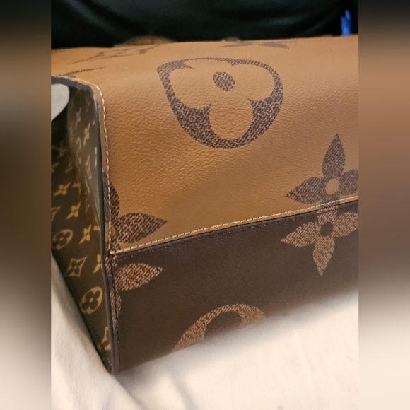 Monogram Giant OnTheGo GM Tote Reverse Canvas Brown Torron Handles Italy - Picture 8 of 17